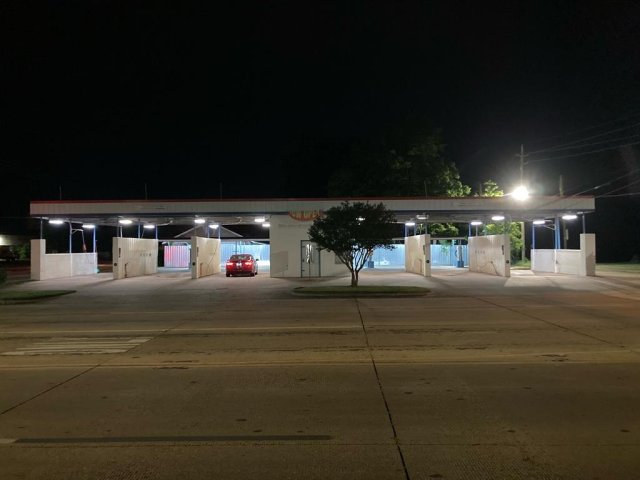1702 W 7th Street