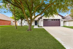 318 Landsburg Lane - Photo 1