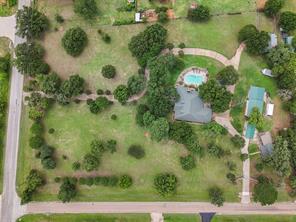 301 Ryan Avenue - Photo 1