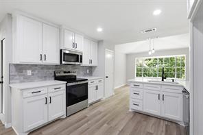 210 Squirebrook Drive - Photo 1
