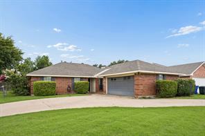 301 Southlake Drive - Photo 1