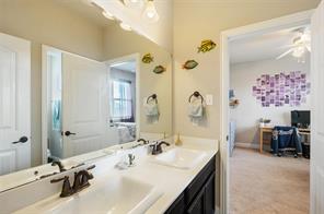 341 Vista Park Drive - Photo 30