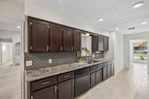 1908 Scarlett Court - Photo 15