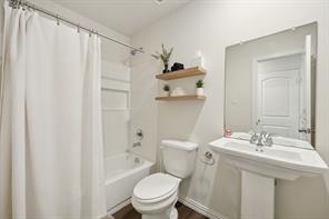 2326 Harding Street - Photo 9