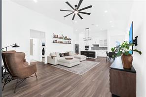 720 Skyview Court - Photo 6