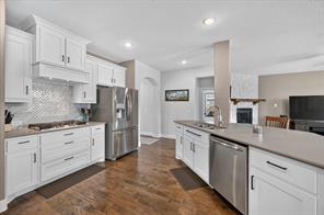 1943 Silverleaf Drive - Photo 2