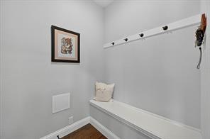 1943 Silverleaf Drive - Photo 32