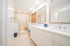 582 Windy Point Drive - Photo 31