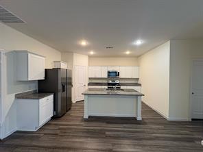 408 FOREST Street - Photo 10