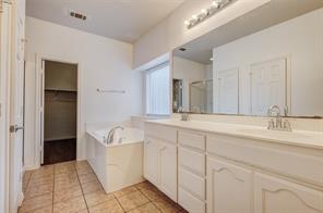 7048 Summit Parc Drive - Photo 13