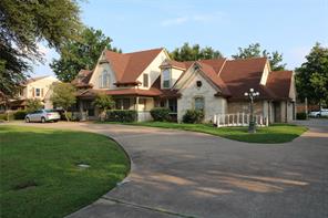 3010 Saint Lo - Photo 1