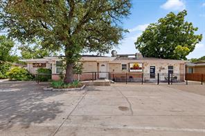 7224 Glenview Drive - Photo 1