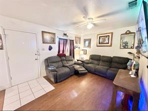 915 N 7th Street - Photo 2