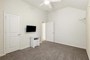 15513 Bryant Park Avenue - Photo 32