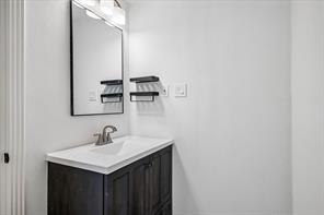 11070 Delford Circle - Photo 10