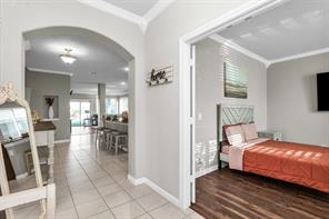 529 Bermuda Avenue - Photo 3