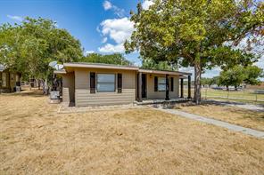 913 Jameson Street - Photo 2