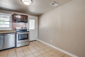 913 Jameson Street - Photo 9