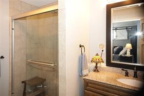 367 Hillcroft Drive - Photo 14
