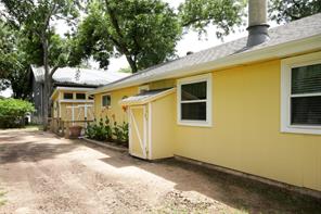 367 Hillcroft Drive - Photo 25