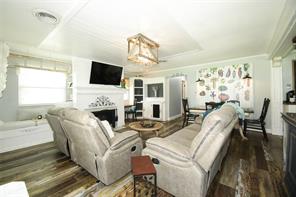 367 Hillcroft Drive - Photo 5