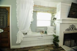 367 Hillcroft Drive - Photo 7