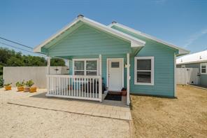 1107 Vine Street - Photo 2