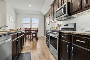 4016 Woodford Drive - Photo 8