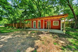 415 S Dallas Avenue - Photo 1