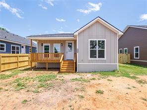 2902 Avenue D - Photo 1