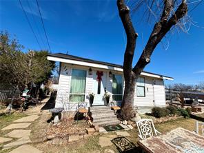 114 Motley Street - Photo 1