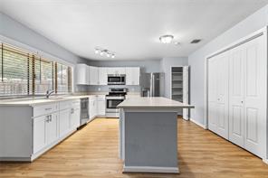 1137 Kingston Drive - Photo 11