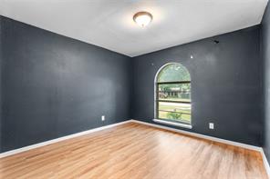 1137 Kingston Drive - Photo 18