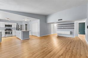 1137 Kingston Drive - Photo 9
