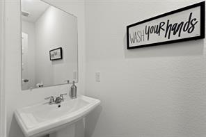 1848 Coronet Avenue - Photo 34