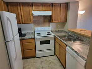 9803 Walnut Street - Photo 7