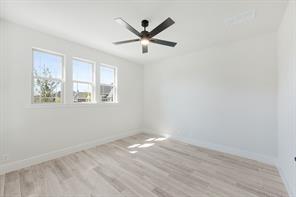 816 Condor Street - Photo 5
