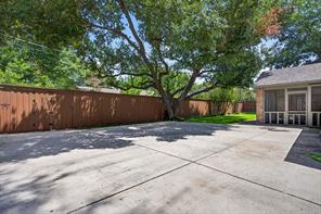 6811 Bradbury Lane - Photo 38