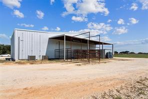 324 E Highway 6 - Photo 21