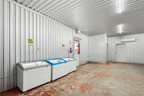 324 E Highway 6 - Photo 5