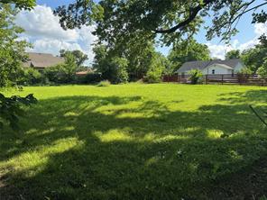 602 Seven Oaks Road - Photo 2