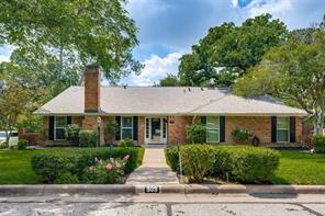 909 Edgecliff Drive - Photo 1