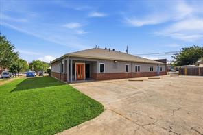 1309 Washington - Photo 1