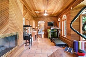 2749 Summit Avenue - Photo 19