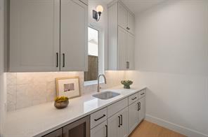 6108 Kenwood Avenue - Photo 14
