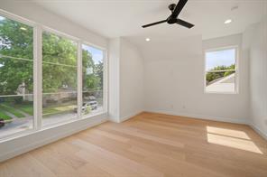 6108 Kenwood Avenue - Photo 34