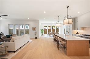 6108 Kenwood Avenue - Photo 5