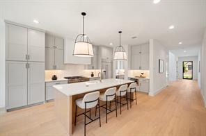 6108 Kenwood Avenue - Photo 7