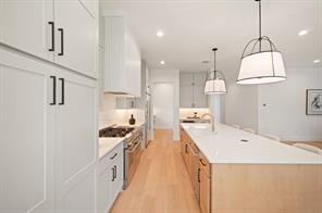 6108 Kenwood Avenue - Photo 9