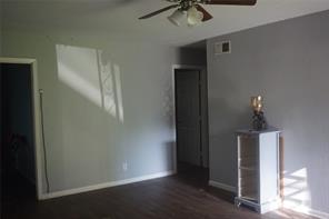 112 S Lynn Avenue - Photo 3